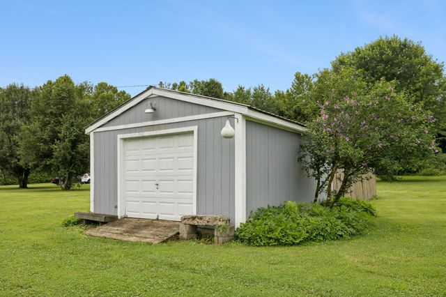 2501 Golden Pond Ln, Spring Hill, TN 37174