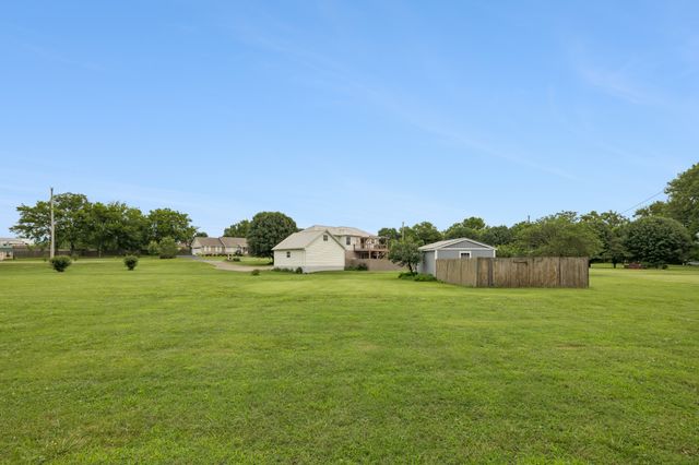 2501 Golden Pond Ln, Spring Hill, TN 37174