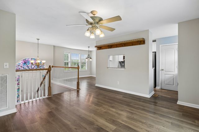 2501 Golden Pond Ln, Spring Hill, TN 37174