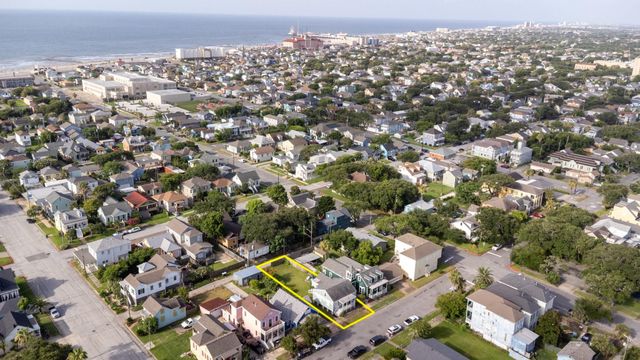 1415 Avenue K, Galveston, TX 77550