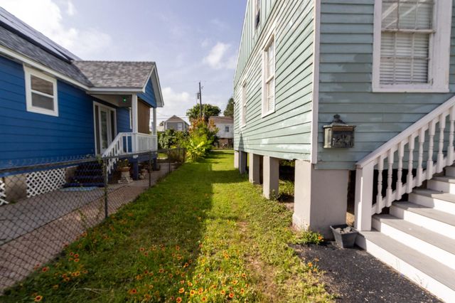 1415 Avenue K, Galveston, TX 77550