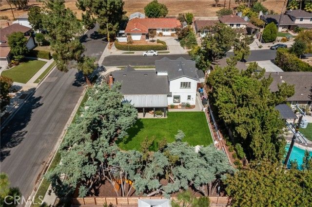 23546 Community, West Hills (los Angeles), CA 91304