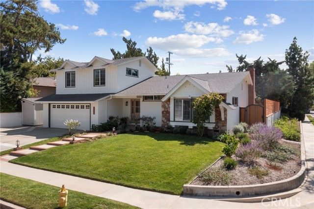 23546 Community, West Hills (los Angeles), CA 91304