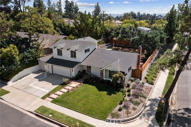 23546 Community, West Hills (los Angeles), CA 91304