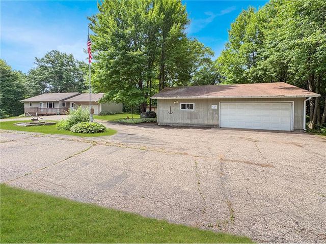1622 US Highway 8, Saint Croix Falls, WI 54024