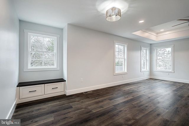 1983 HIGH ST, York, PA 17408