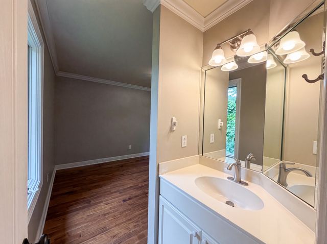 7030 Willowick Dr, Brentwood, TN 37027