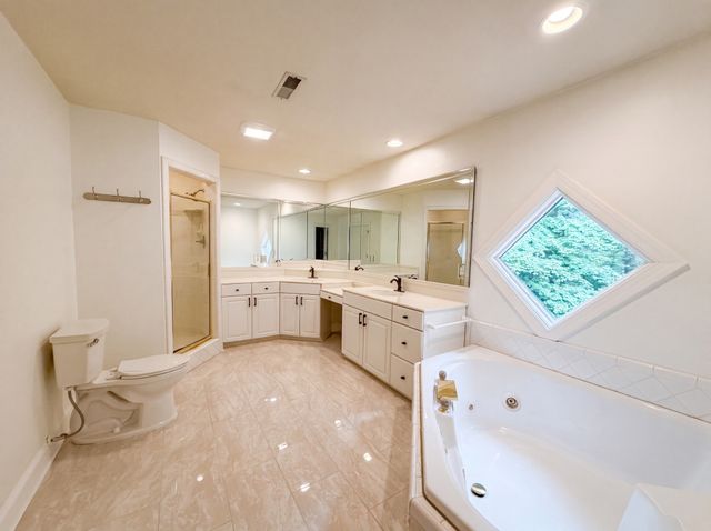 7030 Willowick Dr, Brentwood, TN 37027