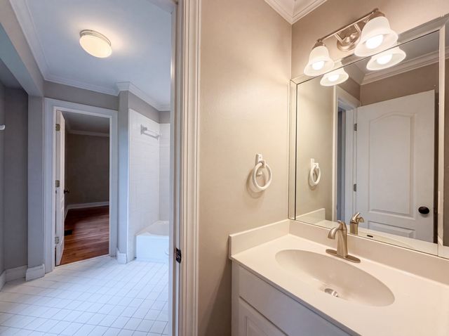 7030 Willowick Dr, Brentwood, TN 37027