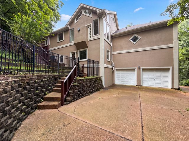 7030 Willowick Dr, Brentwood, TN 37027