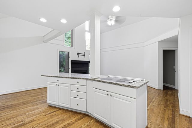 7030 Willowick Dr, Brentwood, TN 37027