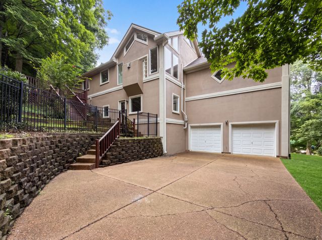 7030 Willowick Dr, Brentwood, TN 37027