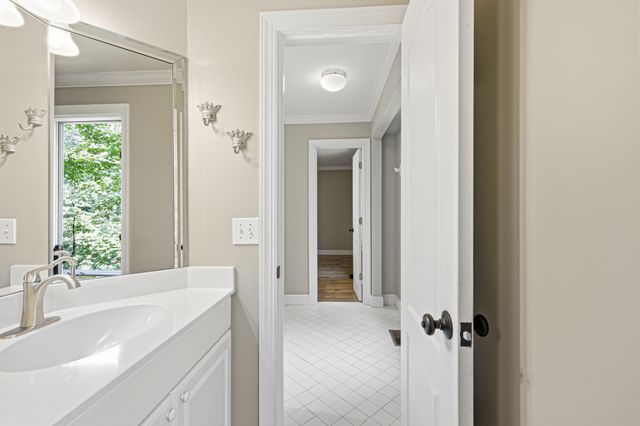 7030 Willowick Dr, Brentwood, TN 37027
