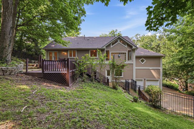 7030 Willowick Dr, Brentwood, TN 37027