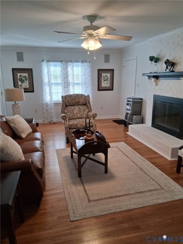 7450 Lake Terrell Dr, Hanover, VA 23111