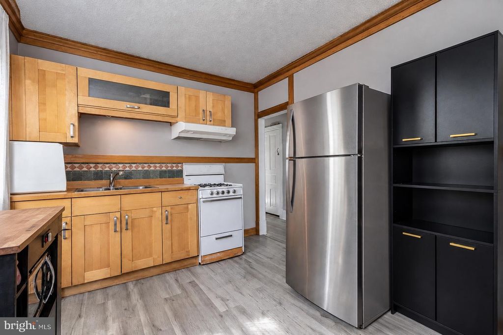 652 SPRING AVE, Collingswood, NJ 08108 — photo 3
