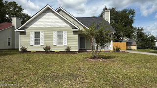 607 Sharease Circle, Wilmington, NC 28405