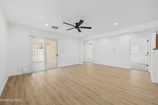 6399 S Sunrise Valley Drive, Tucson, AZ 85706