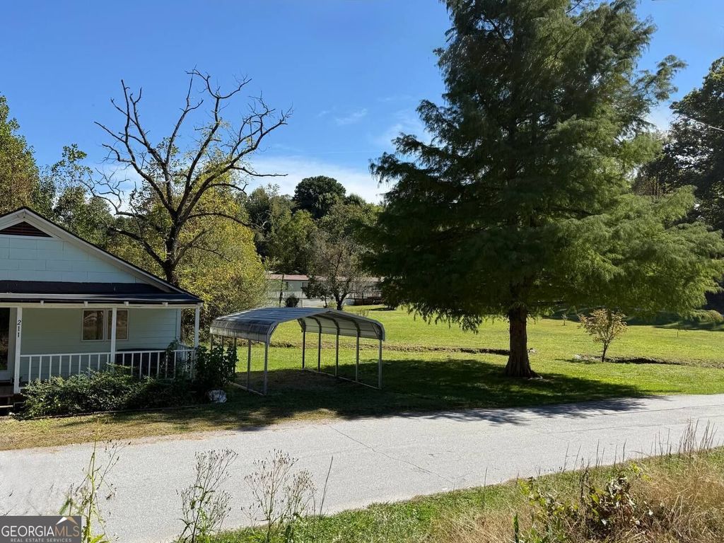 211 Blair Street, Tiger, GA 30576 — photo 2