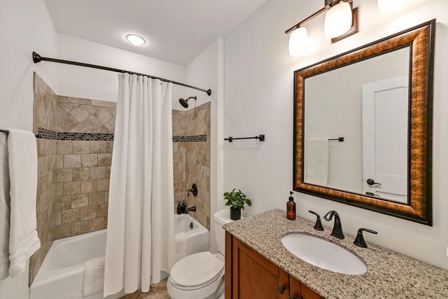 1535 Coventry COURT, Hubertus, WI 53033