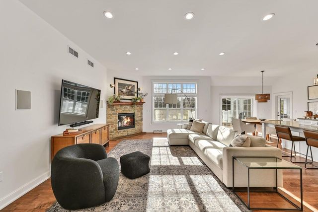 1535 Coventry COURT, Hubertus, WI 53033