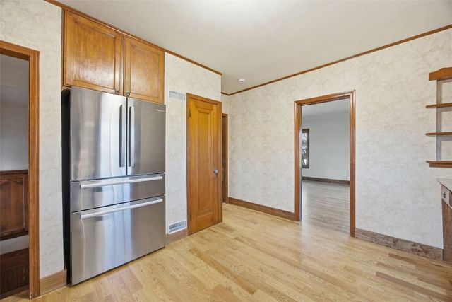 329 Sinclair Avenue SE, Cedar Rapids, IA 52403