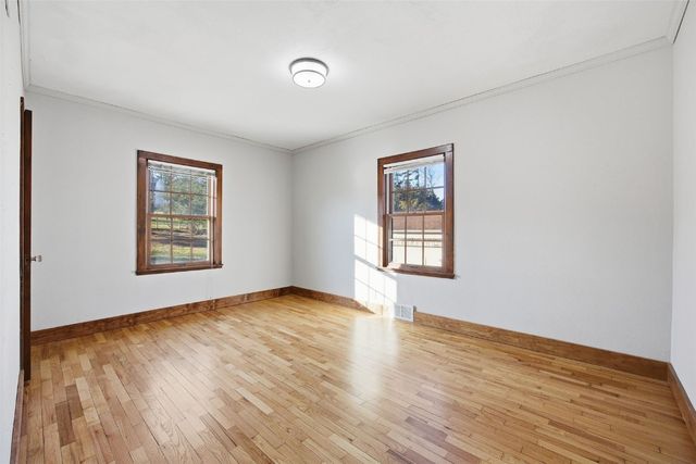 329 Sinclair Avenue SE, Cedar Rapids, IA 52403