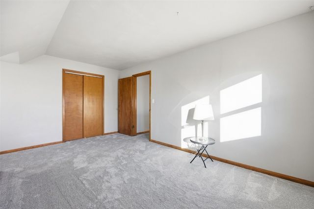 329 Sinclair Avenue SE, Cedar Rapids, IA 52403