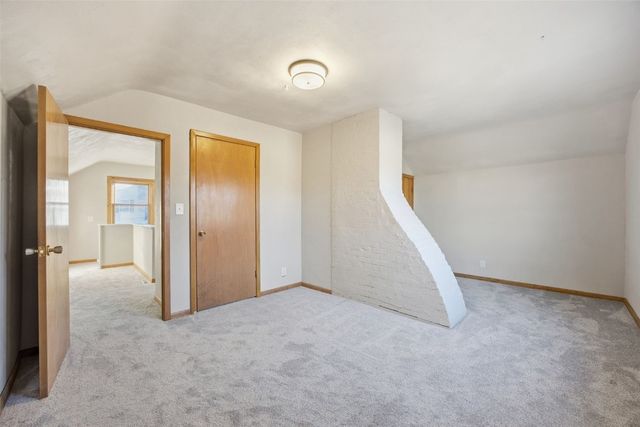 329 Sinclair Avenue SE, Cedar Rapids, IA 52403