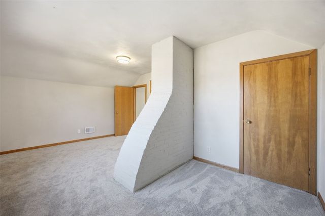 329 Sinclair Avenue SE, Cedar Rapids, IA 52403