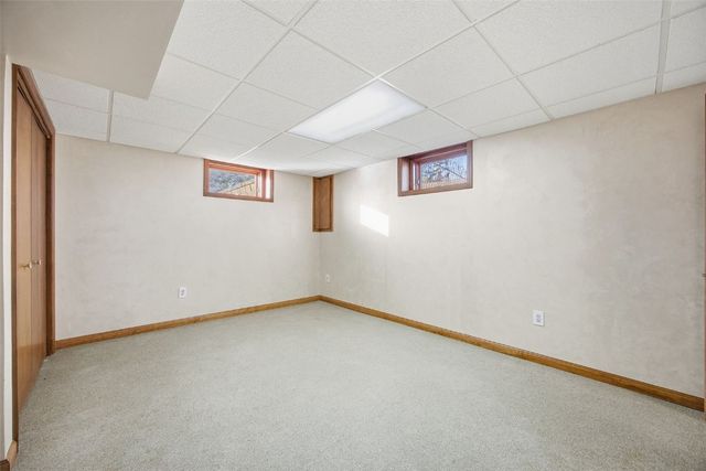 329 Sinclair Avenue SE, Cedar Rapids, IA 52403