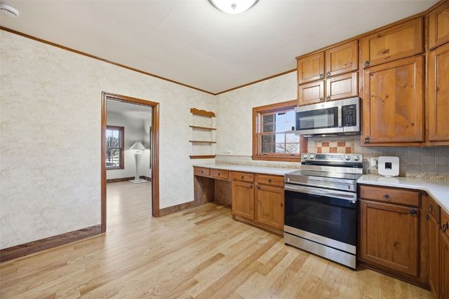 329 Sinclair Avenue SE, Cedar Rapids, IA 52403