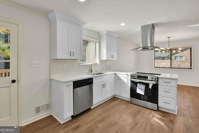 150 Thornton Drive, Fayetteville, GA 30214