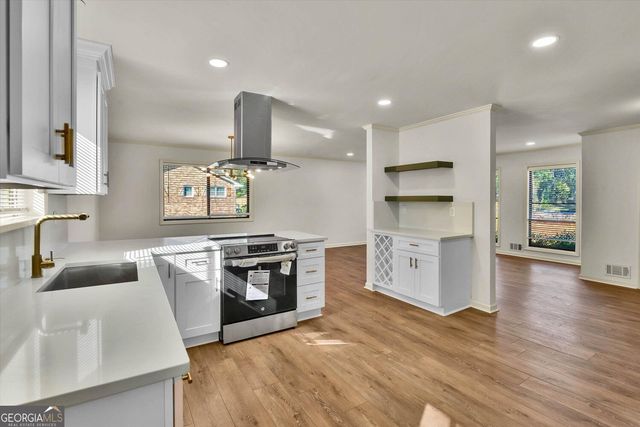 150 Thornton Drive, Fayetteville, GA 30214