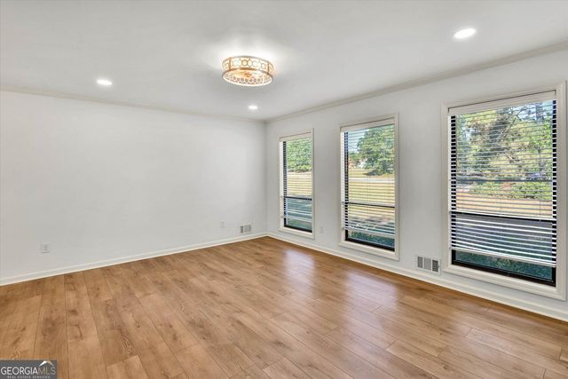 150 Thornton Drive, Fayetteville, GA 30214