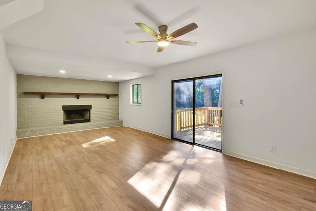 150 Thornton Drive, Fayetteville, GA 30214