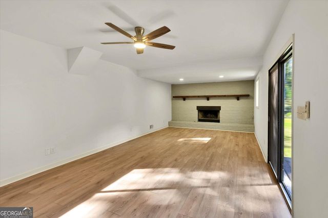 150 Thornton Drive, Fayetteville, GA 30214