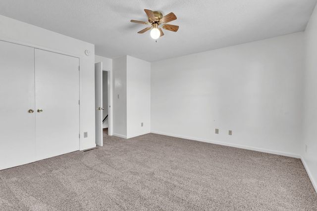 293 Stateline Rd, Oak Grove, KY 42262