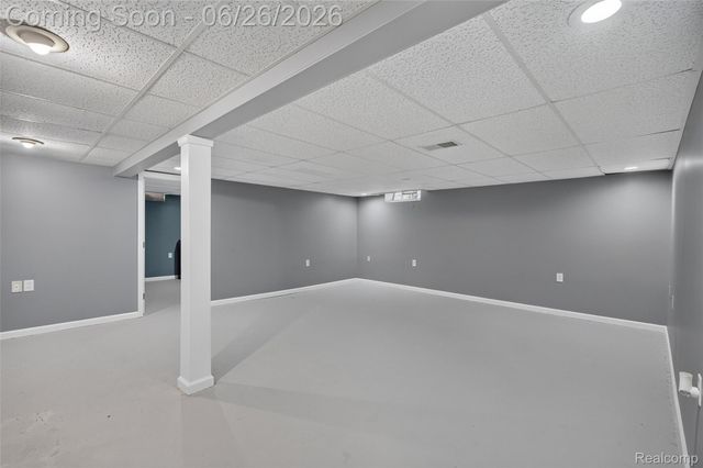 7660 Louise Court, Westland, MI 48185