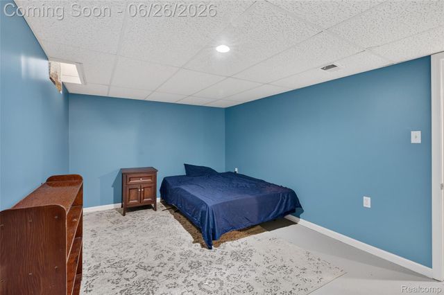 7660 Louise Court, Westland, MI 48185