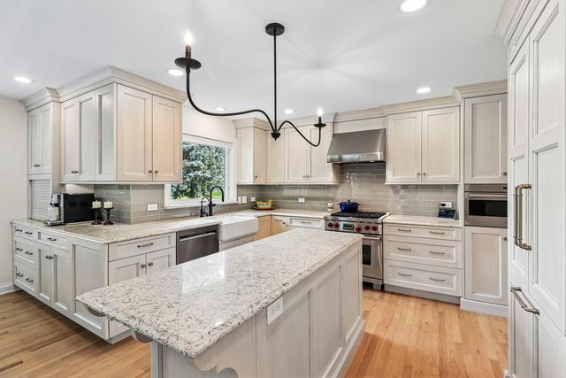1514 Fargo Boulevard, Geneva, IL 60134