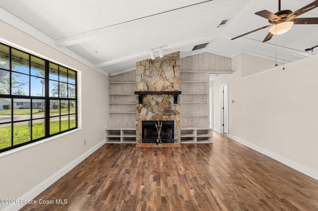364 Hatcher Street SE, Palm Bay, FL 32909
