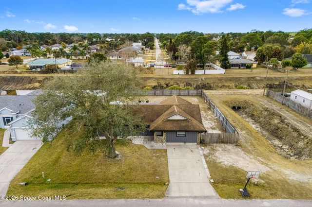 364 Hatcher Street SE, Palm Bay, FL 32909