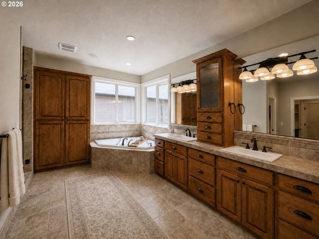 809 Ne 224TH Cir, Ridgefield, WA 98642