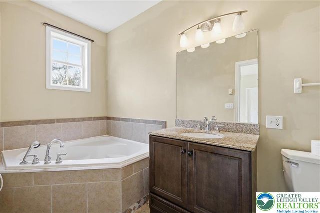 64 Robertson Road, Penn Forest Twp, PA 18229