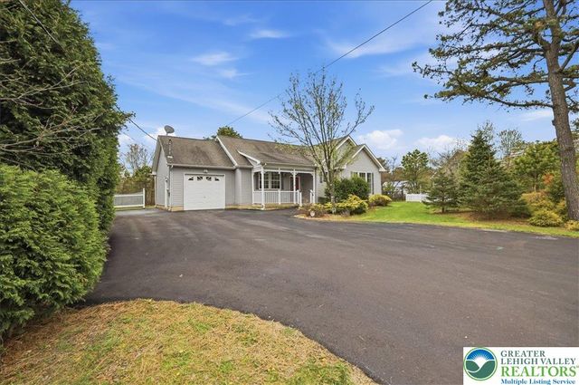 64 Robertson Road, Penn Forest Twp, PA 18229