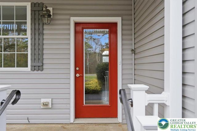 64 Robertson Road, Penn Forest Twp, PA 18229