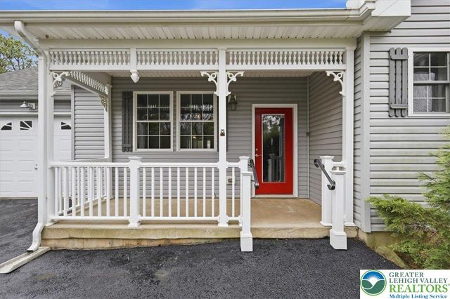 64 Robertson Road, Penn Forest Twp, PA 18229