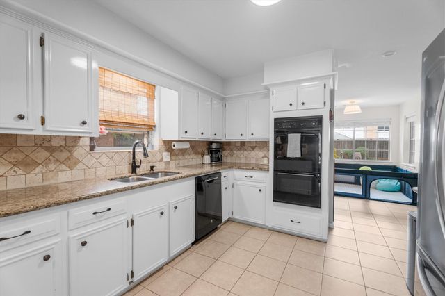 5614 Spanish Oak Drive, Houston, TX 77066