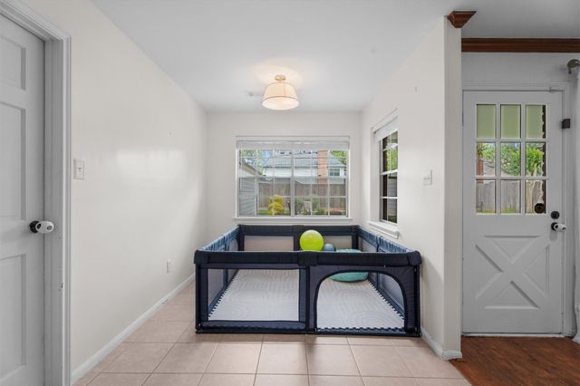 5614 Spanish Oak Drive, Houston, TX 77066